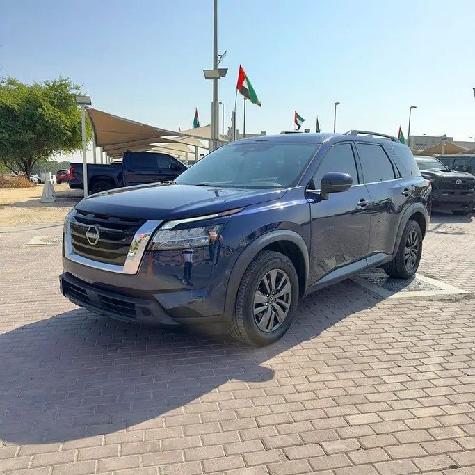 Used Nissan Pathfinder V, 3.5 l, 2022 in Sharjah by Golden Desert Used Car, Navy Blue color. American Specs | AUTO.AE