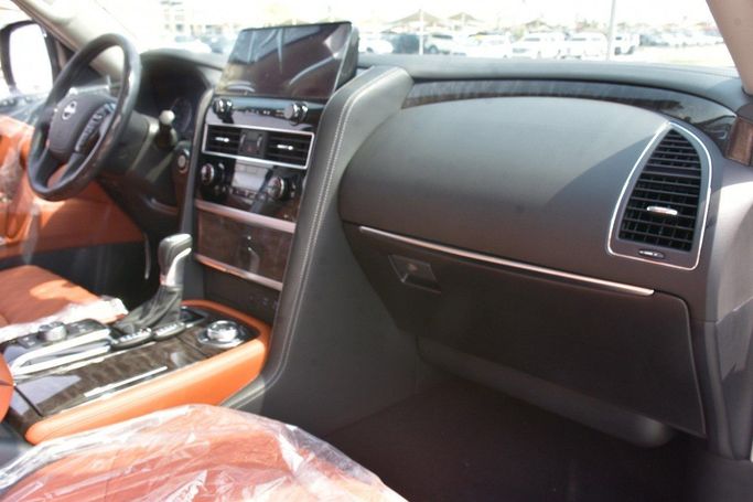 Новый Nissan Patrol VII (Y63), 3.8 л, 2024 в Шардже от Alfaris Used Cars Черный цвет.  | AUTO.AE