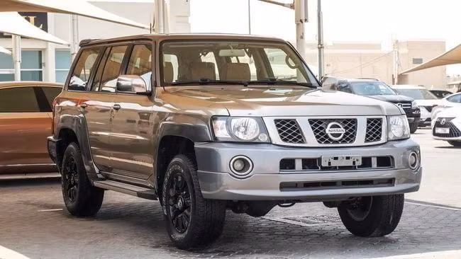Подержанный Nissan Patrol V (Y61) Рестайлинг, 4.8 л, 2019 в Шардже от Abo Saif Золотистый цвет. GCC | AUTO.AE