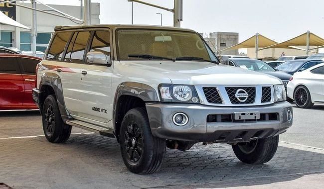 Подержанный Nissan Patrol V (Y61) Рестайлинг, 4.8 л, 2019 в Шардже от Abo Saif Белый цвет. GCC | AUTO.AE