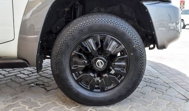 Подержанный Nissan Patrol V (Y61) Рестайлинг, 4.8 л, 2019 в Шардже от Abo Saif Белый цвет. GCC | AUTO.AE