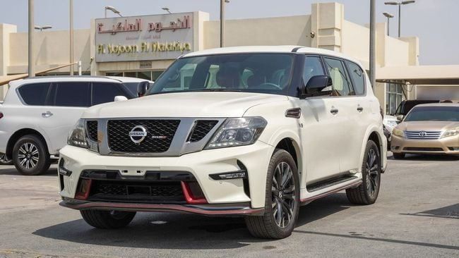 Used Nissan Patrol VI (Y62) Facelift, 5.6 l, 2018 in Sharjah by Alnujoom Al Malakiah Used Cars, White color. GCC Specs | AUTO.AE
