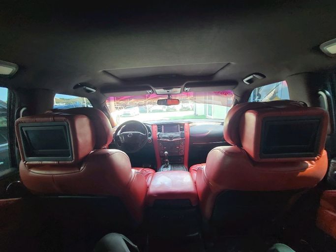 Used Nissan Patrol VI (Y62) Facelift, 5.6 l, 2015 in Sharjah by Alhamoor Used Cars, Black color. GCC Specs | AUTO.AE