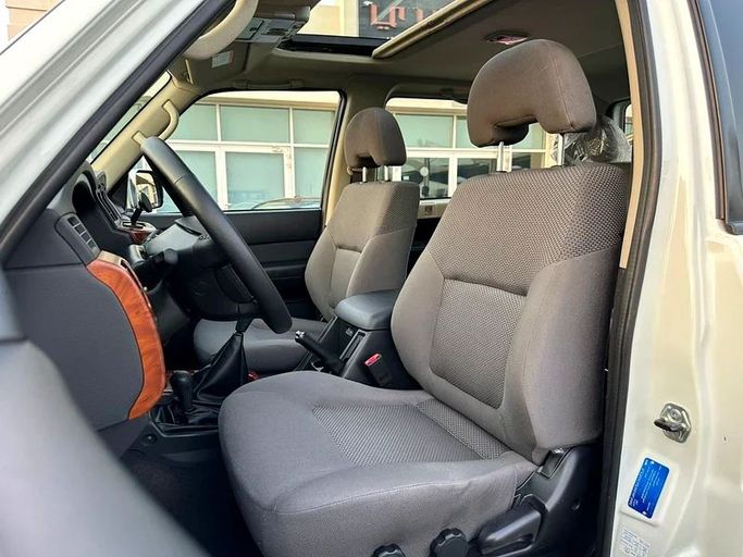 Used Nissan Patrol V (Y61) Facelift, 4.8 l, 2022 in Sharjah by Ahmad alkhodari Motors, White color. GCC Specs | AUTO.AE