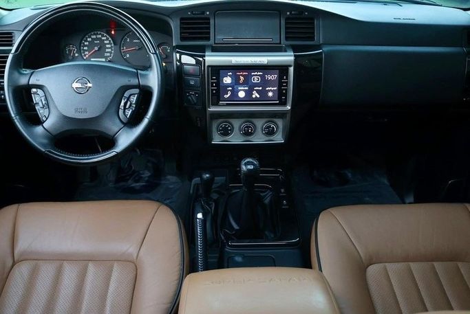 Подержанный Nissan Patrol V (Y61) Рестайлинг, 4.8 л, 2021 в Шардже от Al Bake Used Cars Черный цвет. GCC | AUTO.AE