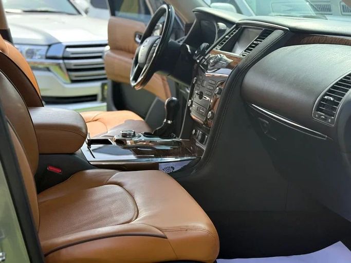 Used Nissan Patrol V (Y61) Facelift, 4.8 l, 2016 in Sharjah by Al Muhtaref Used Cars, Grey color. GCC Specs | AUTO.AE