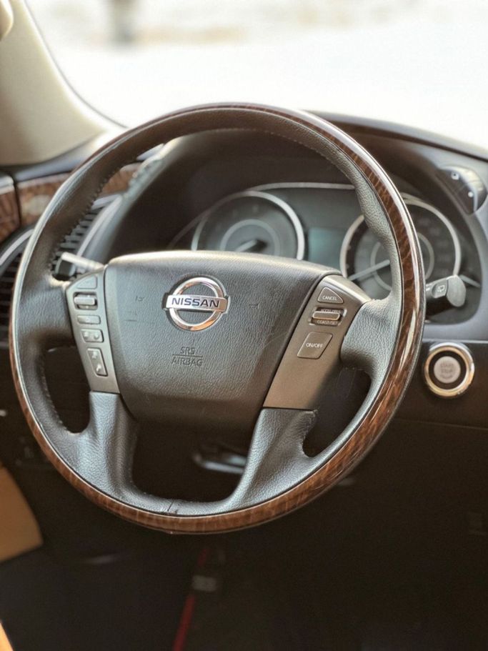 Подержанный Nissan Patrol VI (Y62) Рестайлинг 2, 5.6 л, 2019 в Шардже от Al Aayan Used Cars Коричневый цвет. GCC | AUTO.AE