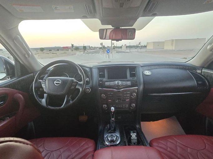 Подержанный Nissan Patrol VI (Y62) Рестайлинг, 4.0 л, 2018 в Шардже от Al Aayan Used Cars Белый цвет. GCC | AUTO.AE