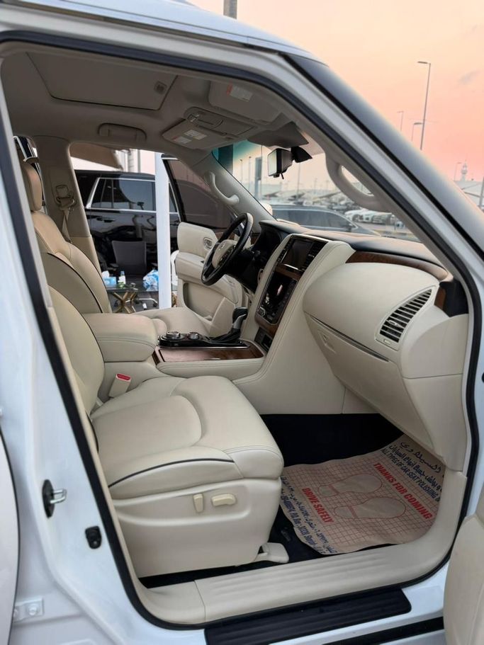 Подержанный Nissan Patrol VI (Y62) Рестайлинг 2, 4.0 л, 2020 в Шардже от Al Ostoura Used Cars Белый цвет. Other | AUTO.AE