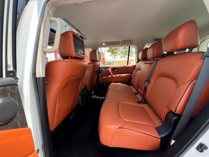 Used Nissan Patrol VI (Y62) Facelift 2, 4.0 l, 2021 in Sharjah by First Choice Cars, White color. GCC Specs | AUTO.AE