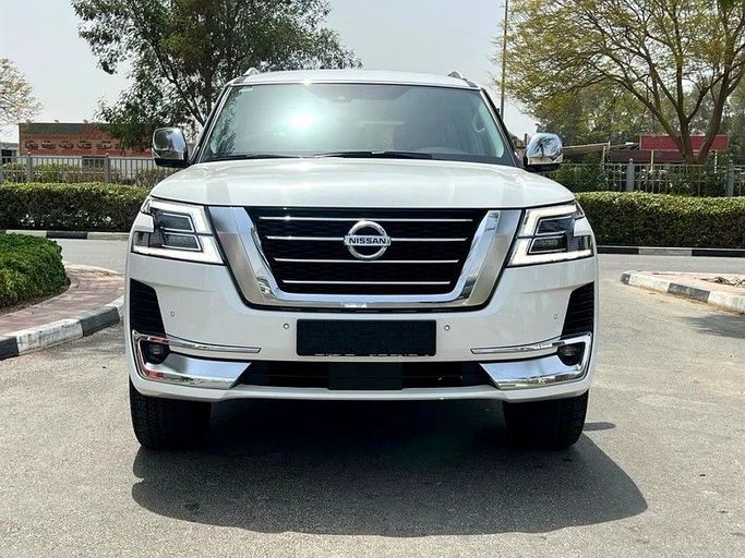 Used Nissan Patrol VI (Y62) Facelift 2, 4.0 l, 2021 in Sharjah by First Choice Cars, White color. GCC Specs | AUTO.AE