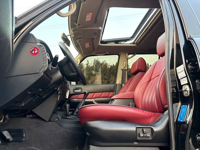 Used Nissan Patrol V (Y61) Facelift, 4.8 l, 2023 in Sharjah by Almasar Used Cars, Black color. GCC Specs | AUTO.AE