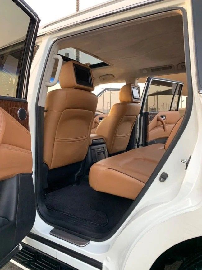 Used Nissan Patrol VI (Y62) Facelift, 5.6 l, 2016 in Sharjah by Titanium Used Cars, White color. GCC Specs | AUTO.AE