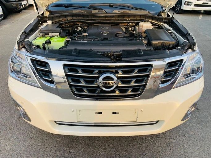 Used Nissan Patrol VI (Y62) Facelift, 5.6 l, 2016 in Sharjah by Titanium Used Cars, White color. GCC Specs | AUTO.AE