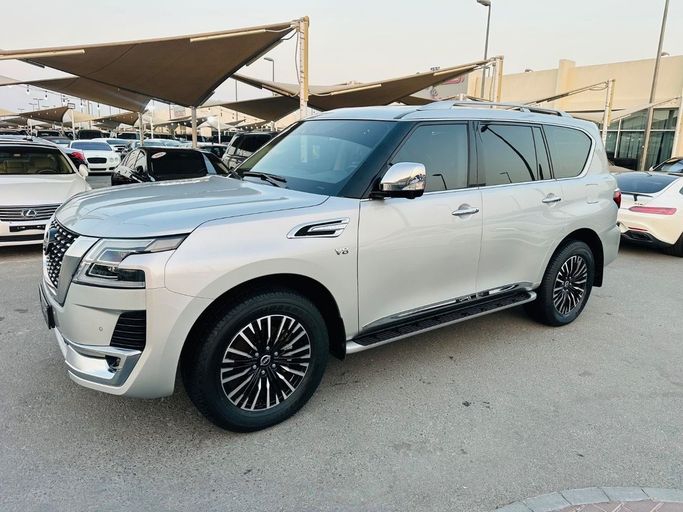 Used Nissan Patrol VI (Y62) Facelift 2, 5.6 l, 2024 in Sharjah by Titanium Used Cars, Silver color. GCC Specs | AUTO.AE