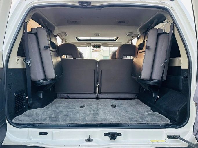 Used Nissan Patrol V (Y61) Facelift, 4.8 l, 2019 in Sharjah by Titanium Used Cars, White color. GCC Specs | AUTO.AE