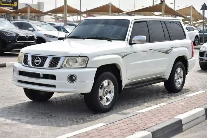 Used Nissan Patrol V (Y61) Facelift, 4.8 l, 2009 in Sharjah by Alfaris Used Cars, White color. Other | AUTO.AE
