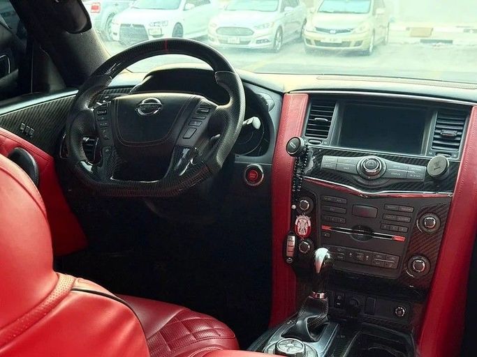 Used Nissan Patrol VI (Y62), 5.6 l, 2011 in Sharjah by Wael Al Azzazi Used Cars, Silver color. GCC Specs | AUTO.AE