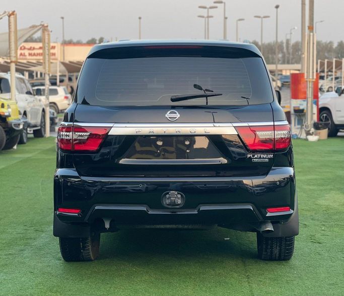 Подержанный Nissan Patrol VI (Y62) Рестайлинг, 5.6 л, 2017 в Шардже от Alsabah Used Cars Черный цвет. GCC | AUTO.AE