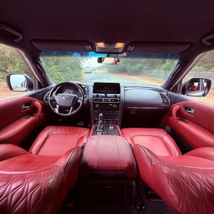 Подержанный Nissan Patrol VI (Y62) Рестайлинг 2, 4.0 л, 2024 в Шардже от Sarmad Cars Серебристый цвет. Other | AUTO.AE