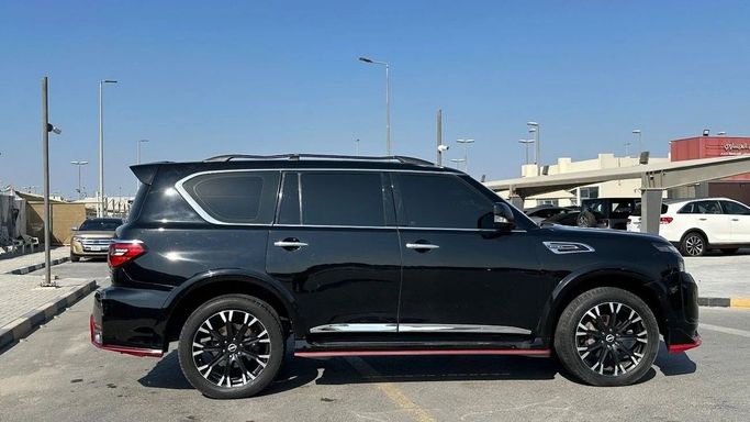 Used Nissan Patrol VI (Y62) Facelift, 5.6 l, 2016 in Sharjah by Halla Cars, Black color. GCC Specs | AUTO.AE