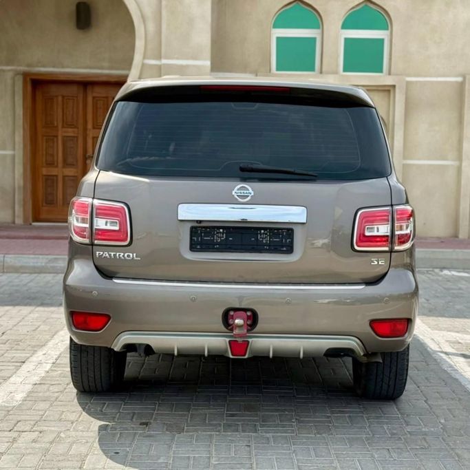 Подержанный Nissan Patrol VI (Y62) Рестайлинг, 5.6 л, 2018 в Шардже от Sarmad Cars Коричневый цвет. Other | AUTO.AE