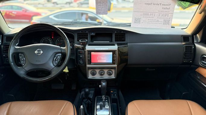 Подержанный Nissan Patrol V (Y61) Рестайлинг, 4.8 л, 2021 в Шардже от Badar Used Cars Серый цвет. GCC | AUTO.AE