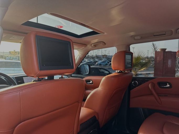 Used Nissan Patrol VI (Y62) Facelift 2, 5.6 l, 2021 in Sharjah by Badar Used Cars, White color.  | AUTO.AE