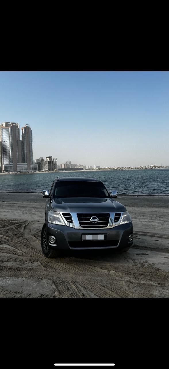 Подержанный Nissan Patrol VI (Y62) Рестайлинг, 5.6 л, 2015 в Шардже Серый цвет. GCC | AUTO.AE