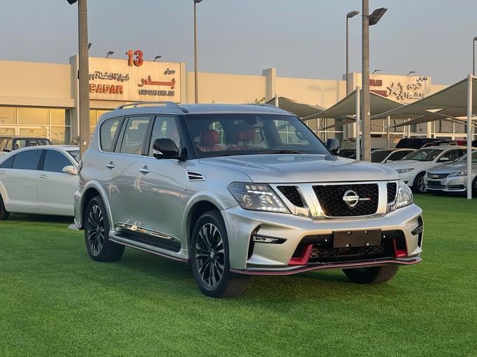 Used Nissan Patrol VI (Y62) Facelift, 5.6 l, 2014 in Sharjah by Badar Used Cars, Silver color.  | AUTO.AE