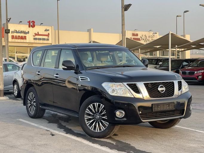 Used Nissan Patrol VI (Y62), 5.6 l, 2013 in Sharjah by Badar Used Cars, Black color.  | AUTO.AE