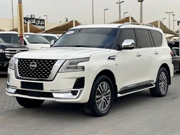 مستعملة Nissan Patrol عملية شد الوجه VI (Y62) 2, 5.6 l, 2021 في في الشارقة من ASAL ALHAIBAH USED CARS، اللون أبيض. مواصفات الخليج | AUTO.AE