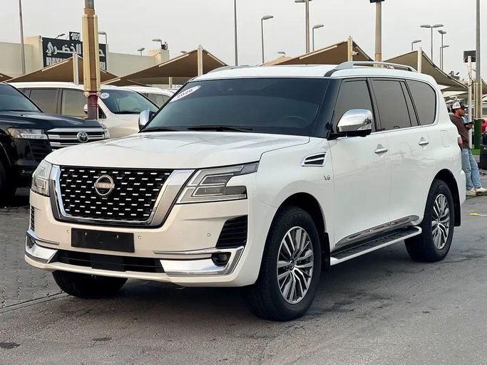 مستعملة Nissan Patrol عملية شد الوجه VI (Y62) 2, 5.6 l, 2020 في في الشارقة من ASAL ALHAIBAH USED CARS، اللون أبيض. مواصفات الخليج | AUTO.AE