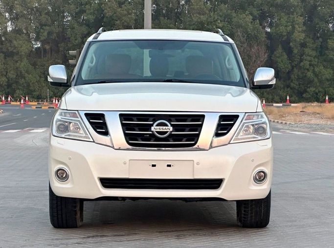 مستعملة Nissan Patrol عملية فيس ليفت VI (Y62), 5.6 l, 2018 في في الشارقة من Al Aayan Used Cars، اللون أبيض. مواصفات الخليج | AUTO.AE | إعلان #272839