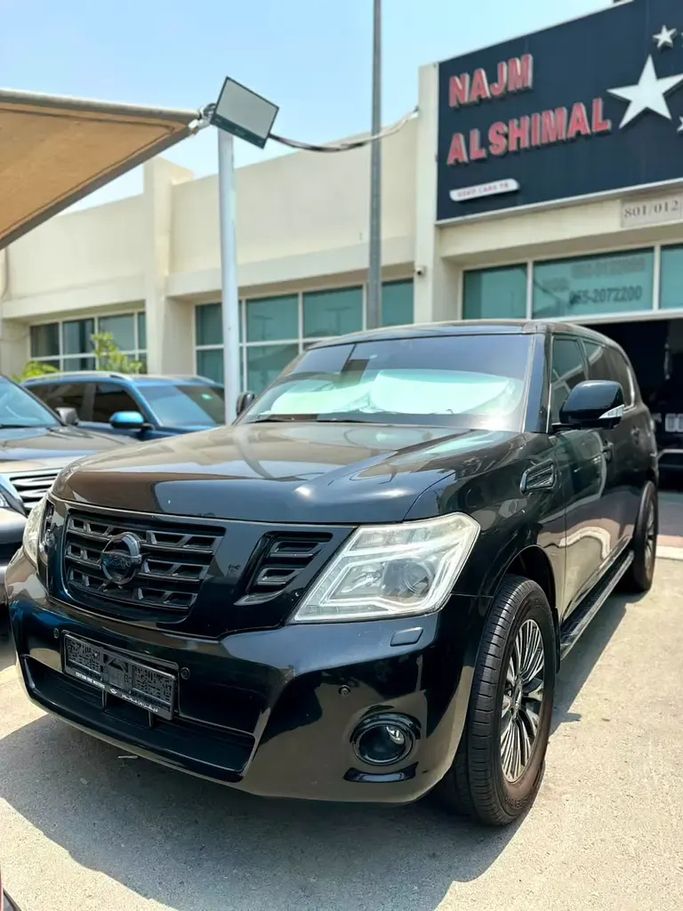 Подержанный Nissan Patrol V (Y61) Рестайлинг, 4.8 л, 2011 в Шардже от Najm Al Shamal Used Cars Черный цвет. GCC | AUTO.AE | Объявление #273512