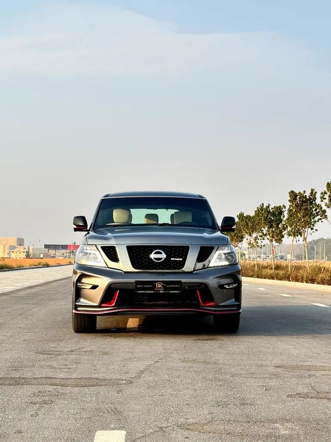 مستعملة Nissan Patrol عملية فيس ليفت VI (Y62), 5.6 l, 2017 في في الإمارات, الشارقة من Bdayt Al Khir Cars، اللون رمادي. مواصفات الخليج | AUTO.AE | إعلان #278768