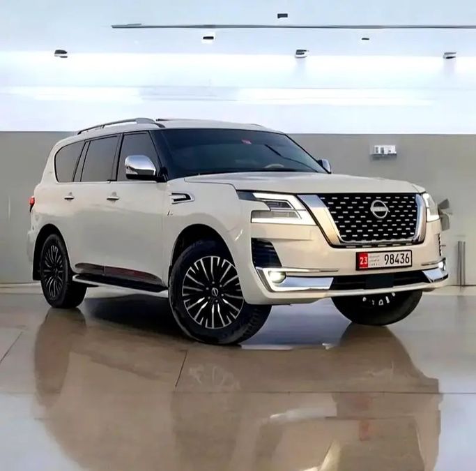 مستعملة Nissan Patrol السادس (Y62), 5.6 l, 2012 في في الإمارات, الشارقة من Lamer Motors، اللون أبيض. مواصفات الخليج | AUTO.AE | إعلان #280852