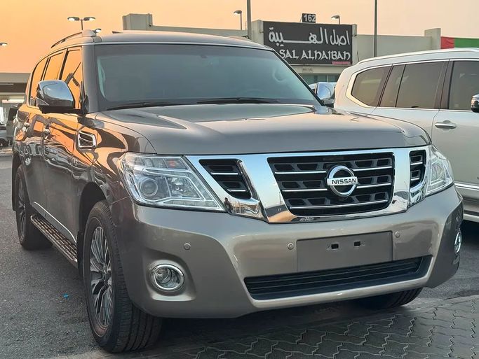 مستعملة ⁦Nissan Patrol السادس (Y62)، 5.6 l، 2014⁩ في في الإمارات, الشارقة من ASAL ALHAIBAH USED CARS، اللون رمادي. مواصفات الخليج | AUTO.AE | إعلان #287381