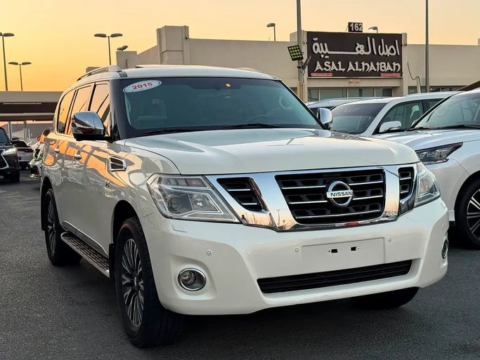 مستعملة ⁦Nissan Patrol عملية فيس ليفت VI (Y62)، 5.6 l، 2015⁩ في في الإمارات, الشارقة من ASAL ALHAIBAH USED CARS، اللون أبيض. مواصفات الخليج | AUTO.AE | إعلان #287455