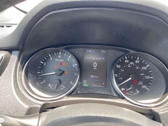 Used Nissan Rogue II Facelift, 2.5 l, 2019 in Sharjah by Tabarak Used Cars, Silver color. American Specs | AUTO.AE