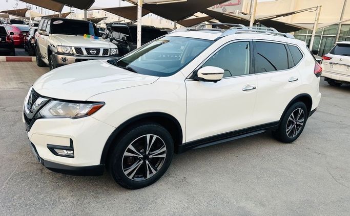 Used Nissan Rogue II Facelift, 2.5 l, 2019 in Sharjah by Titanium Used Cars, White color. American Specs | AUTO.AE