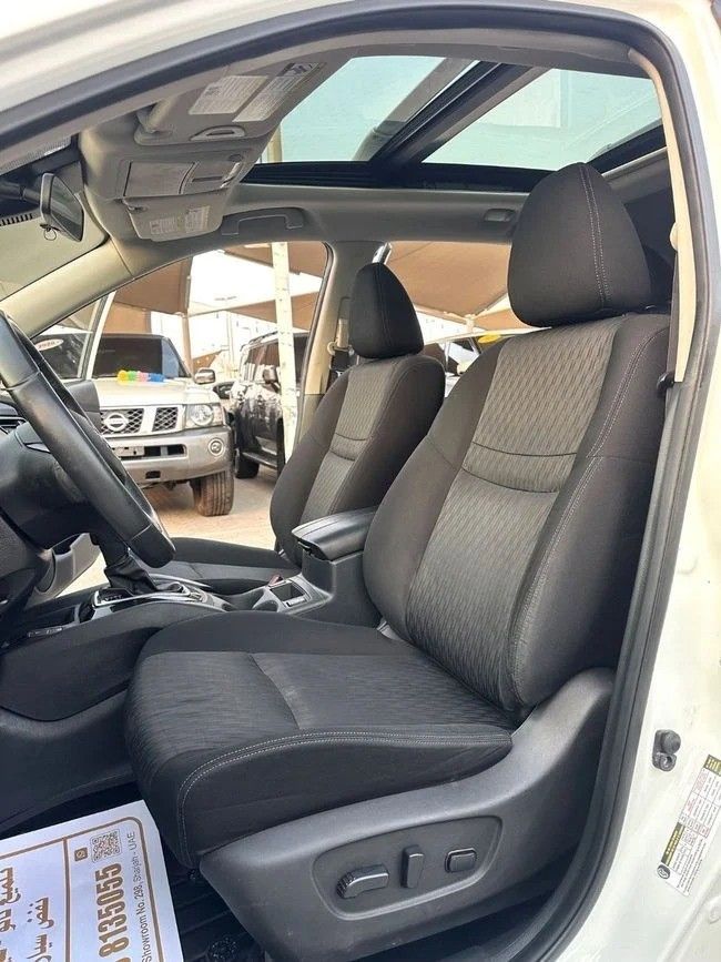 Used Nissan Rogue II Facelift, 2.5 l, 2019 in Sharjah by Titanium Used Cars, White color. American Specs | AUTO.AE