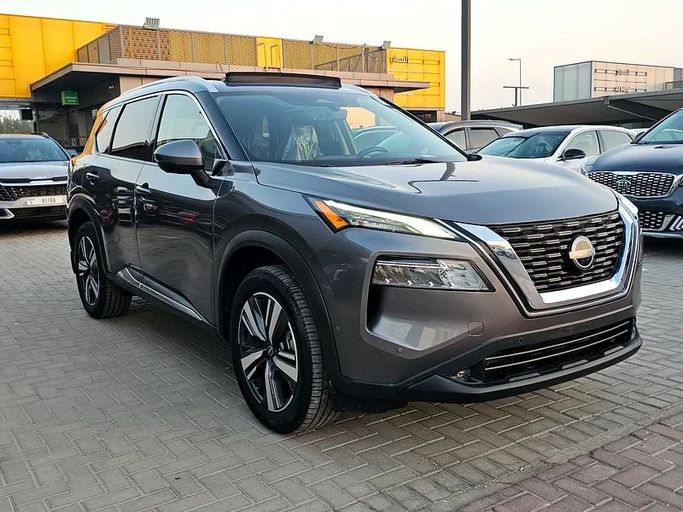 Used Nissan Rogue III, 2.5 l, 2023 in Sharjah by Al Hedou Used Cars, Grey color. American Specs | AUTO.AE