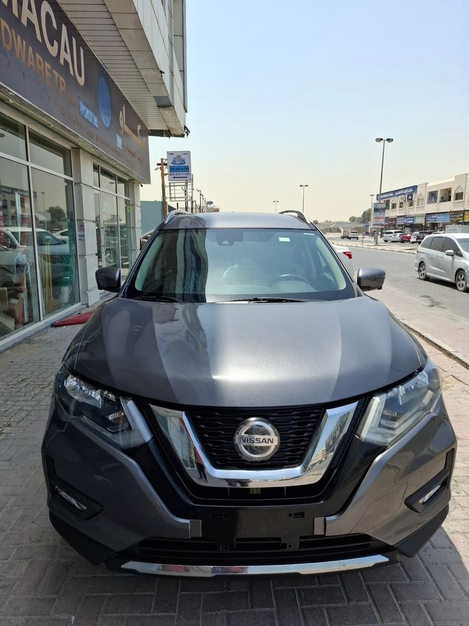 Used Nissan Rogue II Facelift, 2.5 l, 2019 in Sharjah, Grey color. American Specs | AUTO.AE | Listing #272791