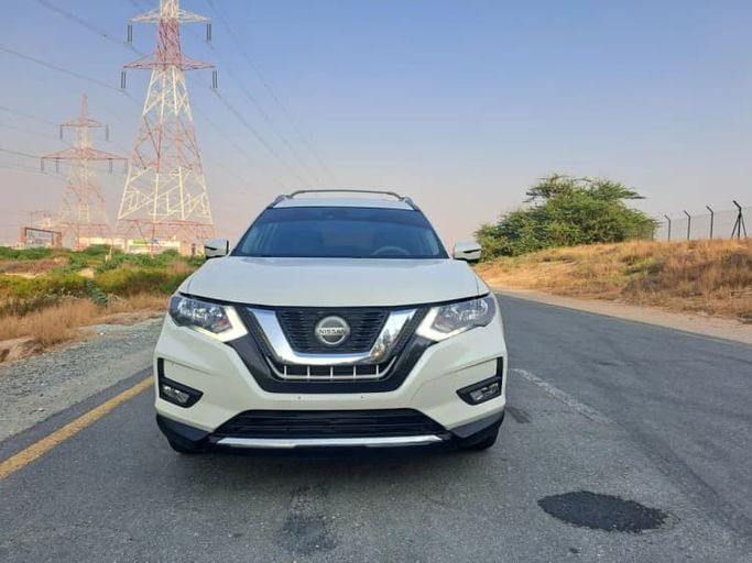 Подержанный ⁦Nissan Rogue II Рестайлинг, 2.5 л, 2020⁩ в ОАЭ, Шарджа от Wahat Al Umra Used Cars Белый цвет. Американская | AUTO.AE | Объявление #289545
