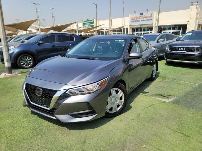 Подержанный Nissan Sentra VIII (B18), 2.0 л, 2020 в Шардже от Tabarak Used Cars Серый цвет. Американская | AUTO.AE