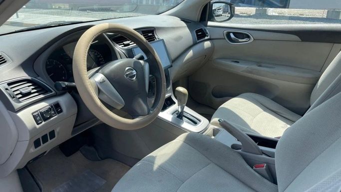 Подержанный Nissan Sentra VII (B17), 1.6 л, 2014 в Шардже от Halla Cars Белый цвет. GCC | AUTO.AE