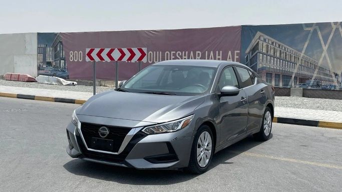 Подержанный Nissan Sentra VIII (B18), 2.0 л, 2020 в Шардже от Halla Cars Серый цвет. Американская | AUTO.AE