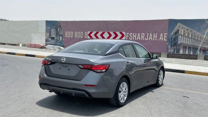 Подержанный Nissan Sentra VIII (B18), 2.0 л, 2020 в Шардже от Halla Cars Серый цвет. Американская | AUTO.AE