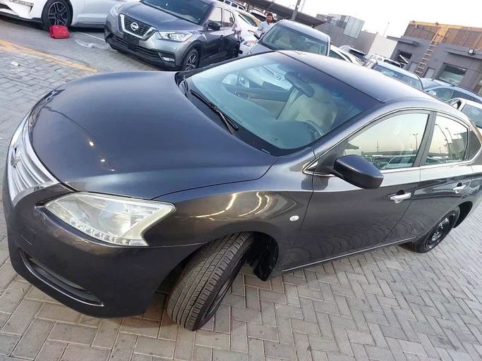Подержанный Nissan Sentra VII (B17), 1.8 л, 2014 в Шардже от Al Aqsa Used Cars Серый цвет. GCC | AUTO.AE